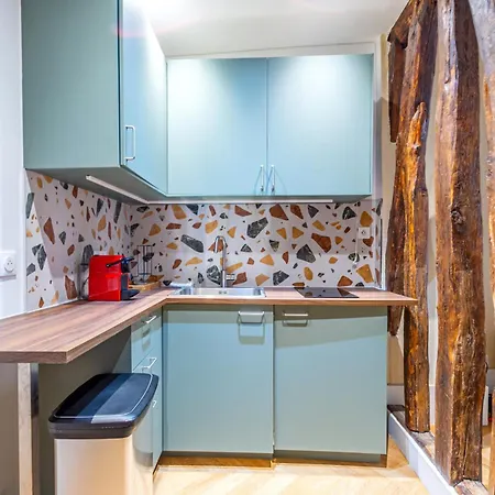 Design Invalides Bon Marche - Iv פריז